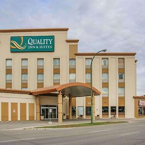 Quality Inn & Suites Winnipeg Exterior photo