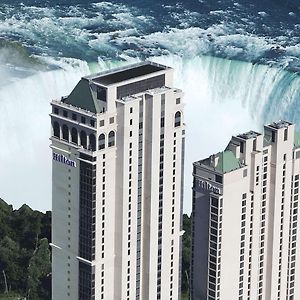 Hilton Niagara Falls/ Fallsview Hotel&Suites Exterior photo