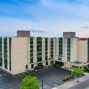 Ramada By Wyndham Niagara Falls Near The Falls Exterior photo