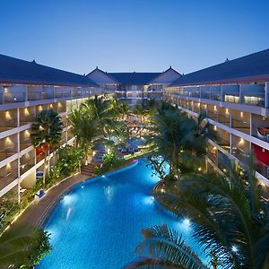 Ramada Encore By Wyndham Bali Seminyak Exterior photo