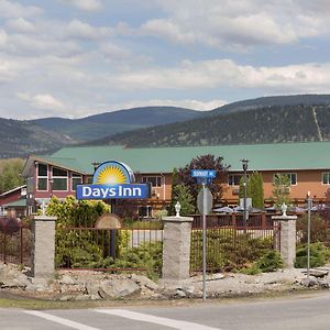 Days Inn By Wyndham Penticton Conference Centre Exterior photo