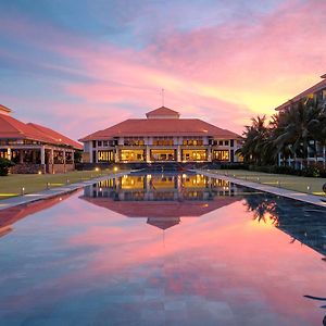 Pullman Danang Beach Resort Exterior photo