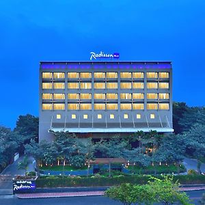 Hôtel Radisson Blu Bengaluru Outer Ring Road Exterior photo