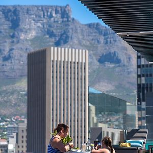 Radisson Hotel Cape Town Foreshore Kaapstad Exterior photo