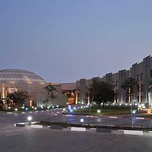 Radisson Blu Hotel Lusaka Exterior photo