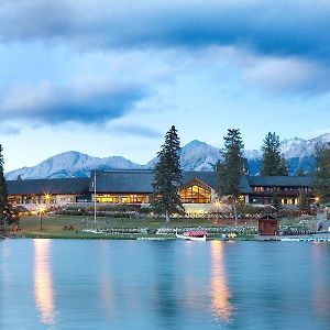 Fairmont Jasper Park Lodge Exterior photo