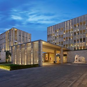 The Lodhi - A Member Of The Leading Hotels Of The World New Delhi Exterior photo