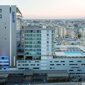 Radisson Blu Hotel, Larnaka Exterior photo