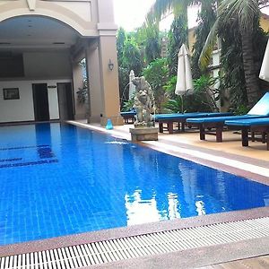 Bali Hotel Phnom-Penh Room photo