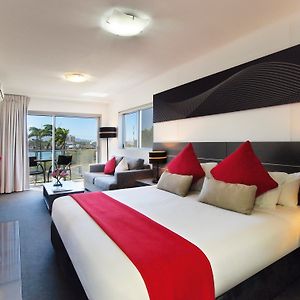 Oaks Townsville Metropole Hotel Room photo