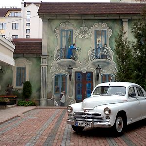 Zentrum Hotel Chisinau Exterior photo