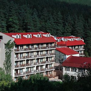 Best Western Plus Paradise Hotel Dilijan Exterior photo