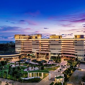 Pullman Phu Quoc Beach Resort Exterior photo