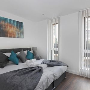 Spacious, Bright & Modern 1 & 2 Bed Apartments At Sligo House - Central Watford Watford (Hertfordshire) Exterior photo