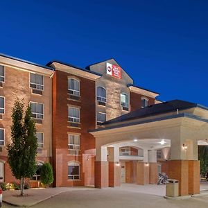 Best Western Plus Red Deer Inn & Suite Exterior photo