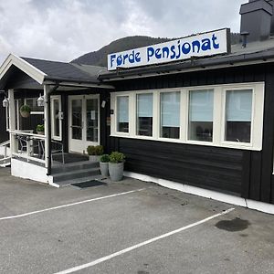 Førde Pensjonat Exterior photo