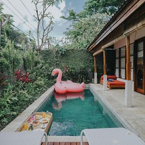 Alam Bidadari Seminyak Villa Exterior photo