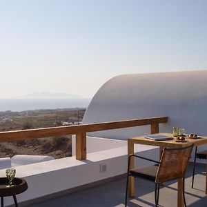 Este Luxury Suites Fira (Santorini) Exterior photo