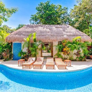 Condo Complex With An Alluring Pool & Tropical Vibes By Stella Rentals Tulum Pueblo Exterior photo