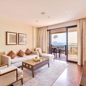 Luxury 5-Star Palm Resort Dubai Exterior photo