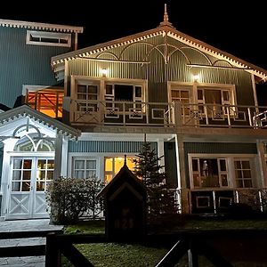 Hotel Campanilla Ushuaia Exterior photo