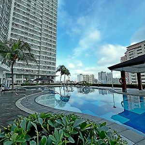 The Beacon Residences Condominium Manille Exterior photo