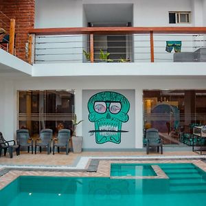 Hostel Surf & Party Weligama Exterior photo