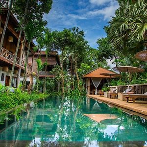 Isann Lodge Siem Reap Exterior photo