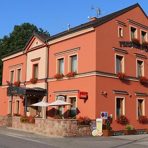 Hotel Penzion Porici Trutnov Exterior photo