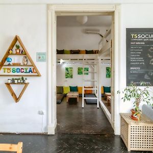 Auberge de jeunesse T5 Social à Bucarest Exterior photo