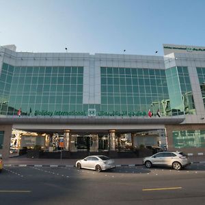 Holiday International Hotel Embassy District Dubái Exterior photo