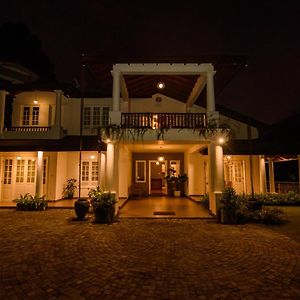 Kingsman House Kandy Exterior photo