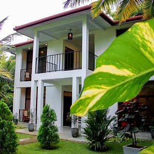 Manike Lodge Habarana Exterior photo