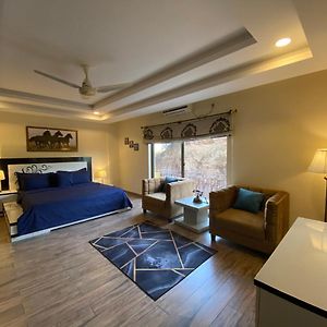 De-Meridian Luxury Apartments Rawalpindi Exterior photo