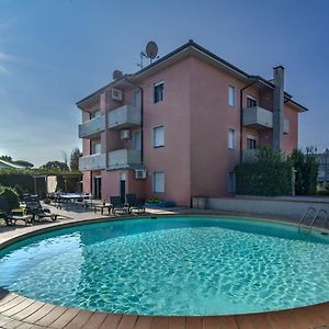 Giada Palace - Pool & Resort Lucca Exterior photo