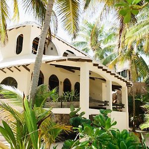 Olas Tulum Bed & Breakfast Exterior photo