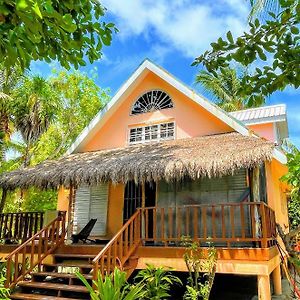 The Coral Casa Caye Caulker Exterior photo