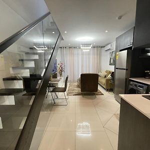 The Lennox Luxury Suites & Apartments Accra Exterior photo