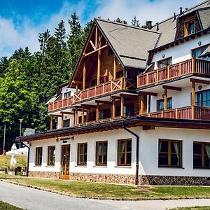 Pohorje Village Wellbeing Resort - Wellness&Spa Hotel Bolfenk Marburg Exterior photo