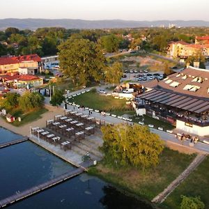 Hotel Prenociste Srebrno Jezero Veliko Gradište Exterior photo