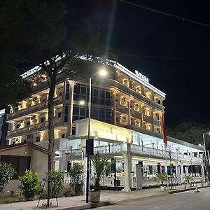 Ujvara Hotel Голем Exterior photo