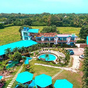 La Rivera Playa Palomino Hotel Exterior photo