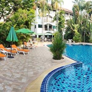 Oasis Rentals, Diana Estate, Pattaya Exterior photo