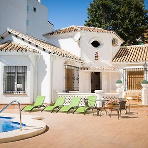 Holidays2Fuengirola Villa Mercedes In Center Fuengirola And 2Nd Line Beach Exterior photo