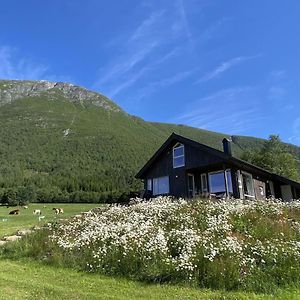 Villa Heinali Hytta Isfjorden Exterior photo