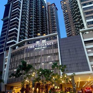 The Radiance Manila Bay Aparthotel Exterior photo