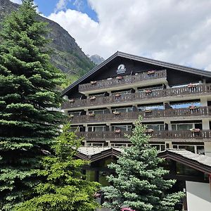 Le Mirabeau Hotel&Spa Zermatt Exterior photo