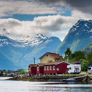 Nesset Fjordcamping Hotell Olden Exterior photo