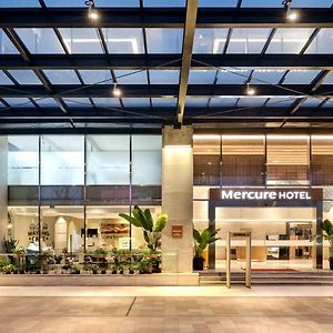 Mercure Jakarta Gatot Subroto Hotel Exterior photo