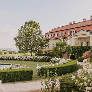 Hotel Chateau Bela Exterior photo